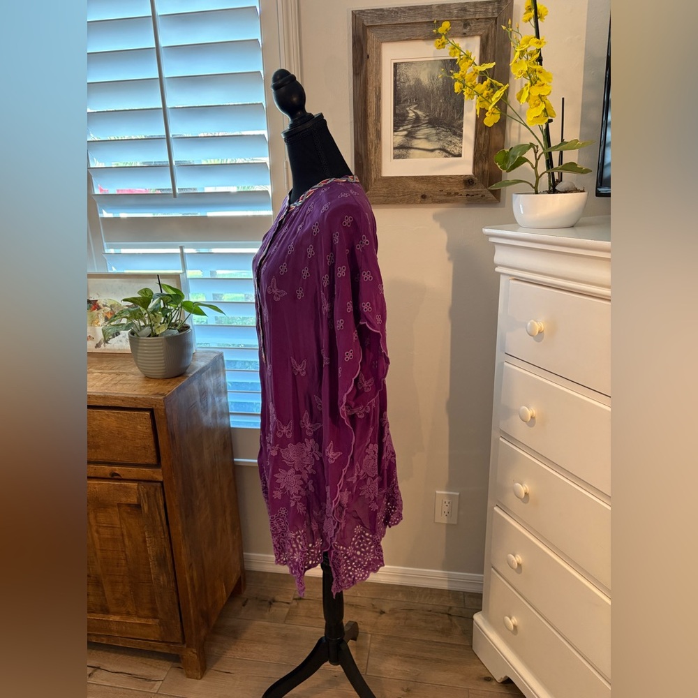 Johnny Was
FIYORI TUNIC, 1X - Picture 5 of 11